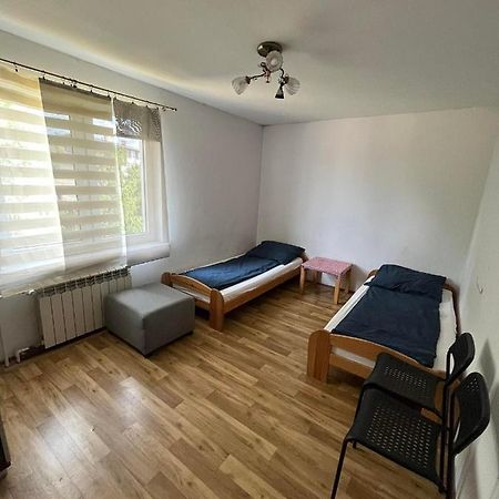 Hostel Lodzka 52 Торунь Экстерьер фото