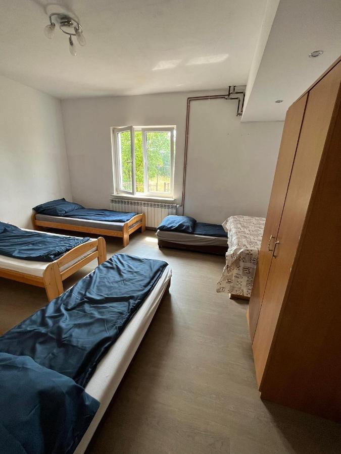 Hostel Lodzka 52 Торунь Экстерьер фото